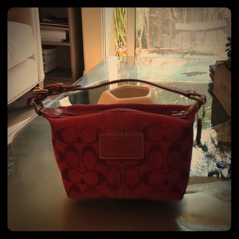 Authentic Coach red mini bag/clutch